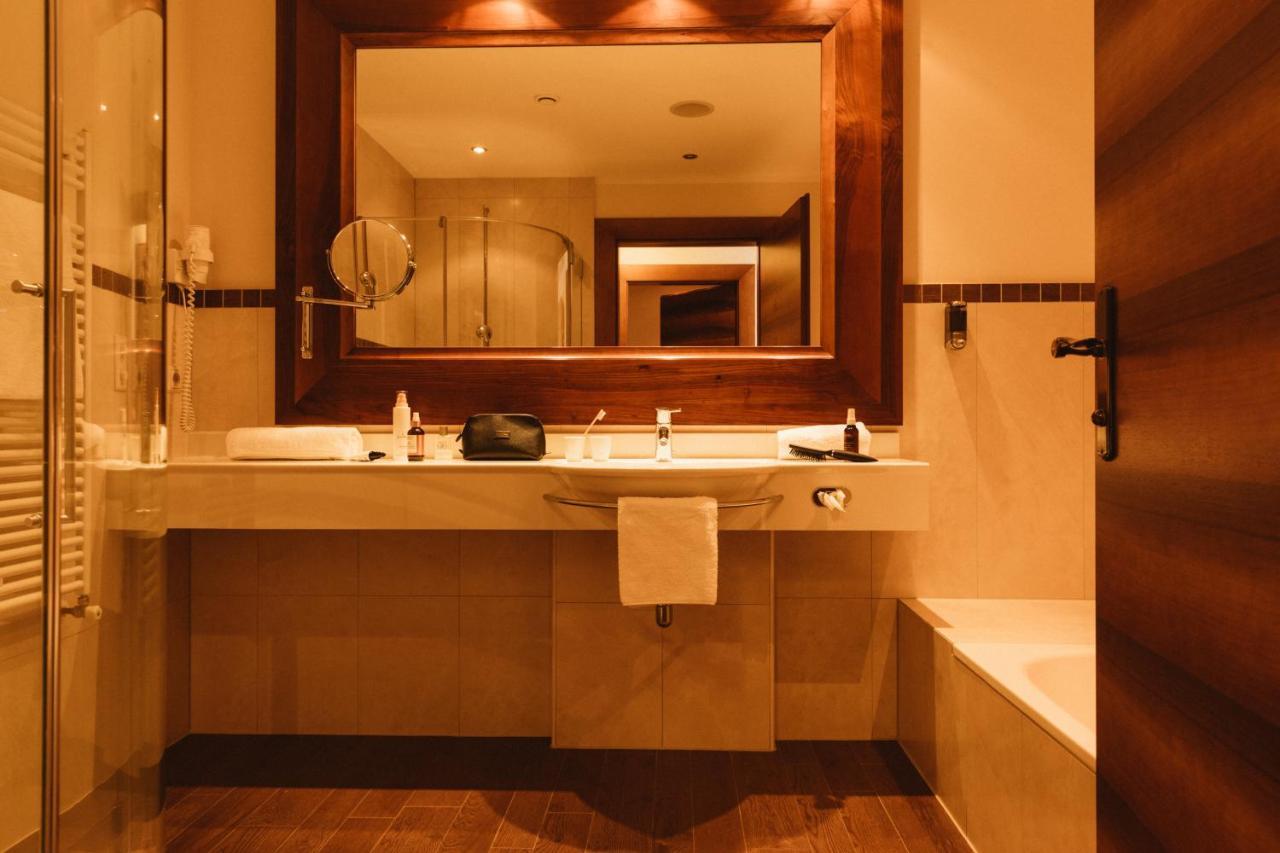 Gartenhotel Linde 4 Sterne Superior รีด อิม โอเบอร์อินน์ทาล ภายนอก รูปภาพ